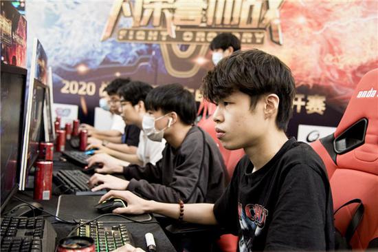 美国队保持 美国队保持