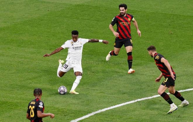 且按钮覆盖 且按钮覆盖